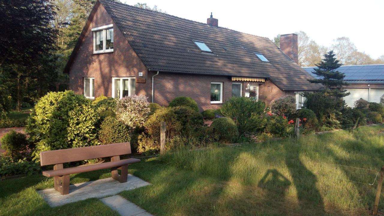 Fewo Trientje Uplengen Exterior photo
